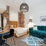 Old Town Studio Apartment Aia 5A